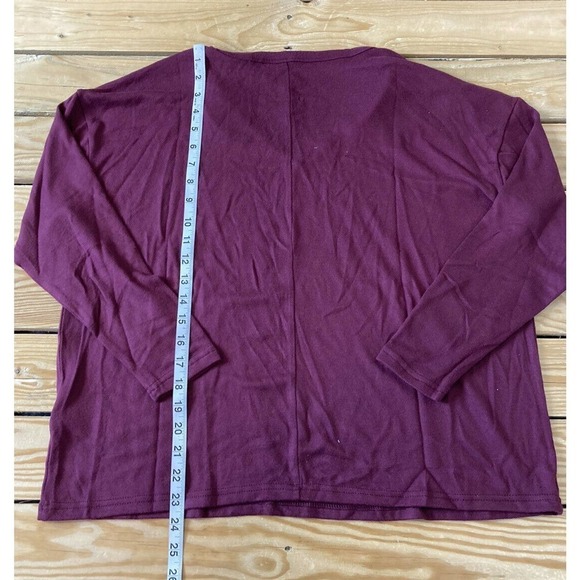 NWT Old Navy V Neck Sweater Size Large Women’s Maroon Pullover - Picture 6 of 8